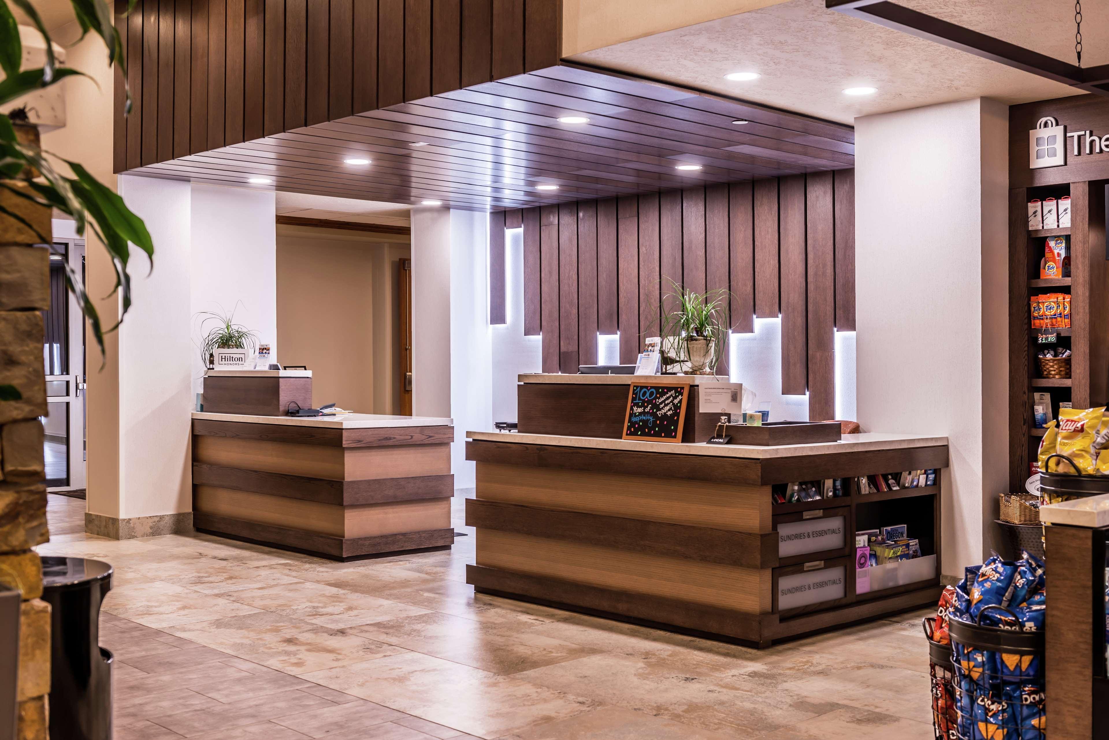 Hilton Garden Inn Бенд Екстер'єр фото
