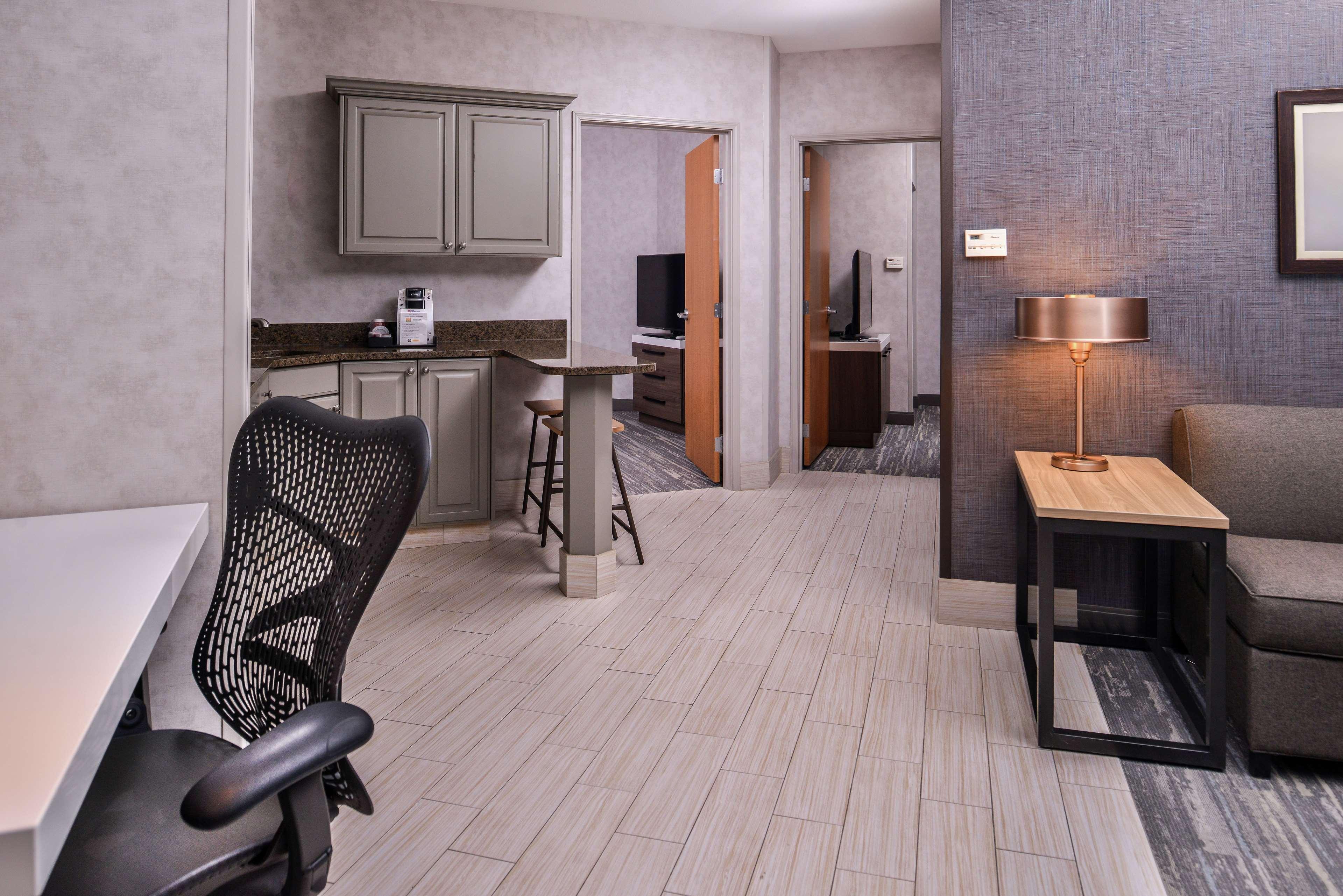 Hilton Garden Inn Бенд Екстер'єр фото
