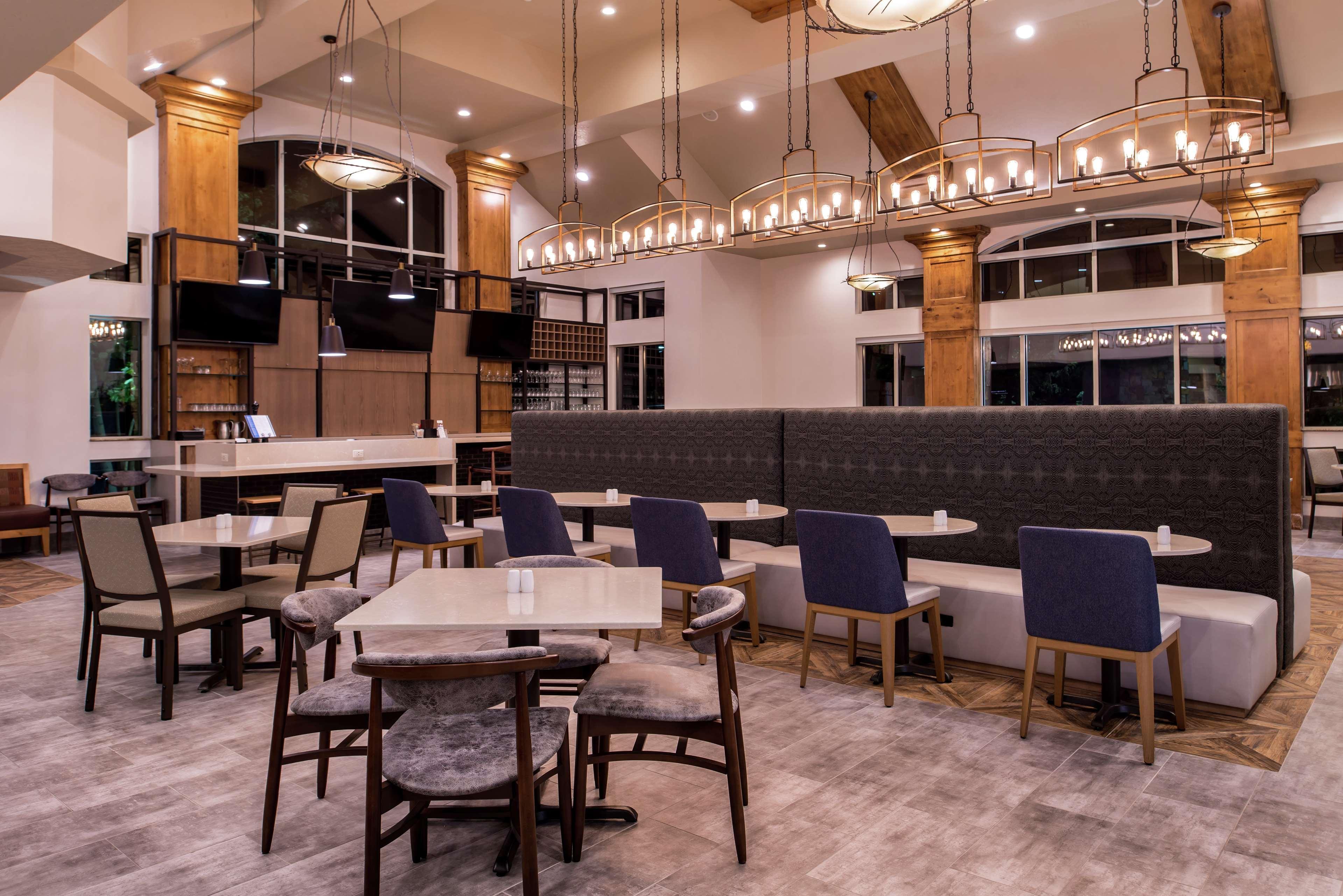 Hilton Garden Inn Бенд Екстер'єр фото